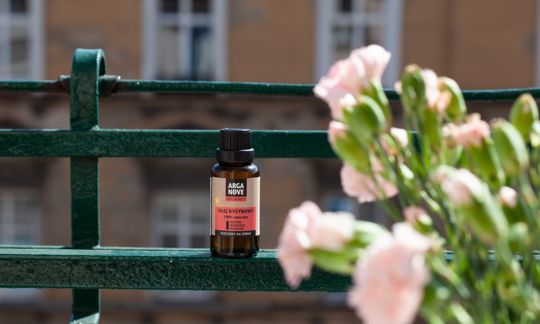 Olej rycynowy w codziennej pielęgnacji twarzy - czy warto i jak stosować?