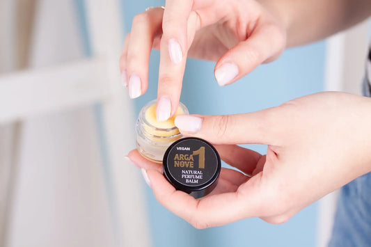 Perfumy w balsamie, zdrowa alternatywa dla tradycyjnych perfum