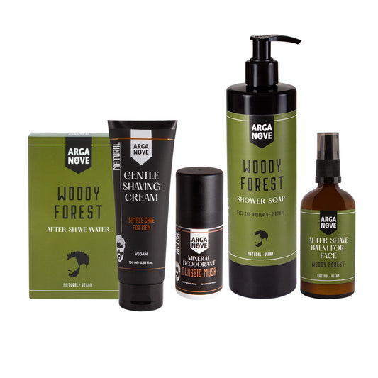 Zestaw kosmetyków dla niego o zapachu drzewno-korzennym - Woody Forest Men Care